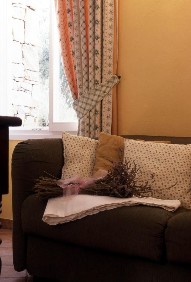 Uliveto Saglietto Agriturismo A Poggi Apartments 임페리아 외부 사진