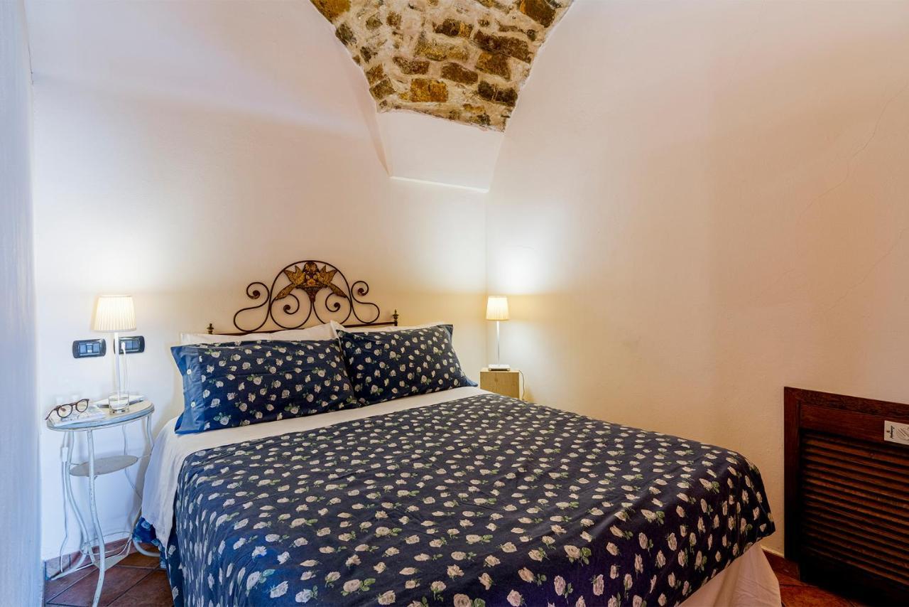 Uliveto Saglietto Agriturismo A Poggi Apartments 임페리아 외부 사진