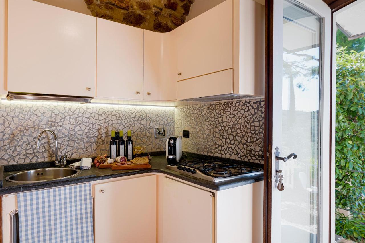 Uliveto Saglietto Agriturismo A Poggi Apartments 임페리아 외부 사진