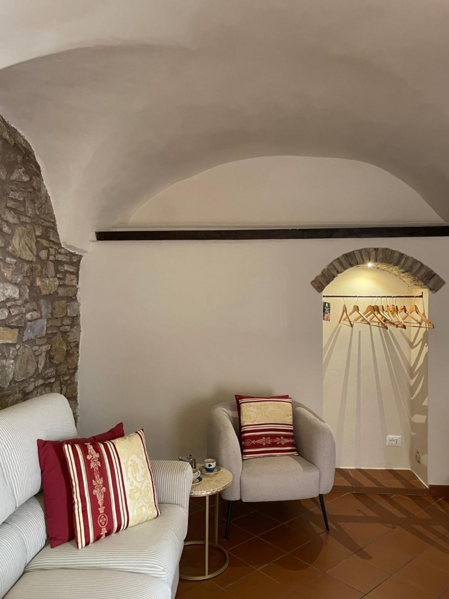 Uliveto Saglietto Agriturismo A Poggi Apartments 임페리아 외부 사진